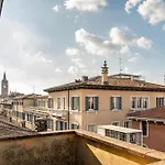 Cozy And Charming Apt In Veronacenter With Parking